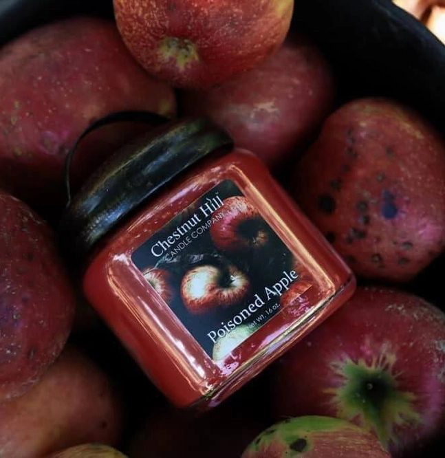 CHESTNUT HILL CANDLE svíčka Poisoned Apple, 454 g