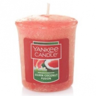 Yankee Candle - votivní svíčka Guava Coconut Fusion, 49 g