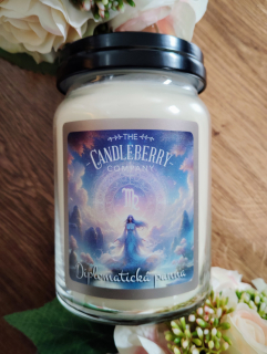 Candleberry - vonná svíčka Diplomatická Panna, 624 g